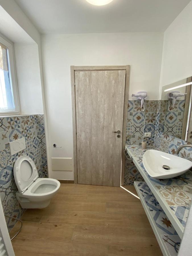 Around Lago Maggiore Apartments Reno Di Leggiuno Екстер'єр фото